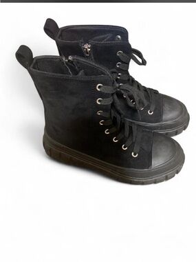 Chunky lace up ankle boot with